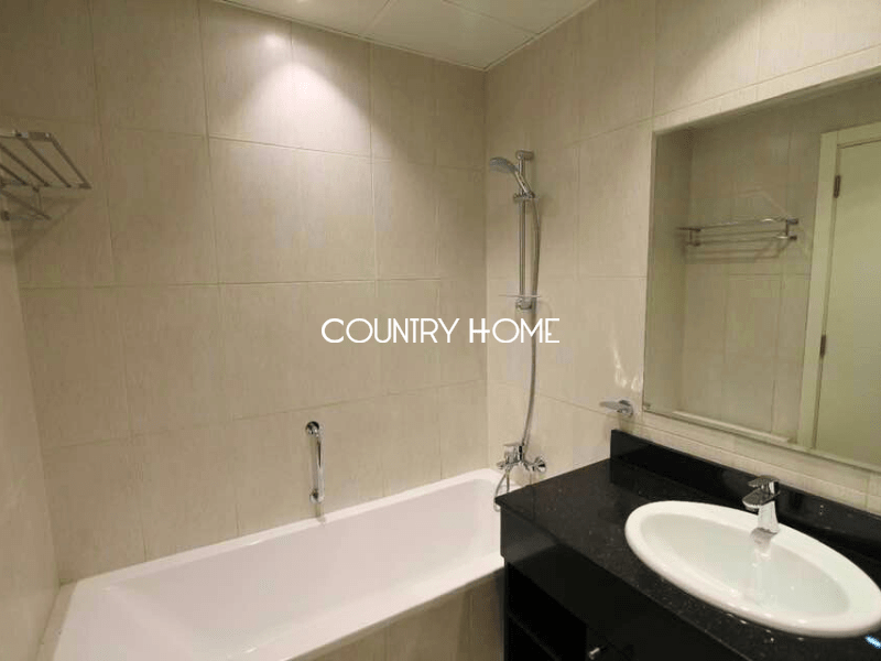 800